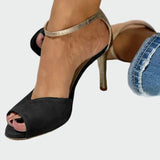 Elegante Sandalen Karolína mit Feinen Metallbändern