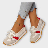 Elegante Sportschuhe im klassischen Stil