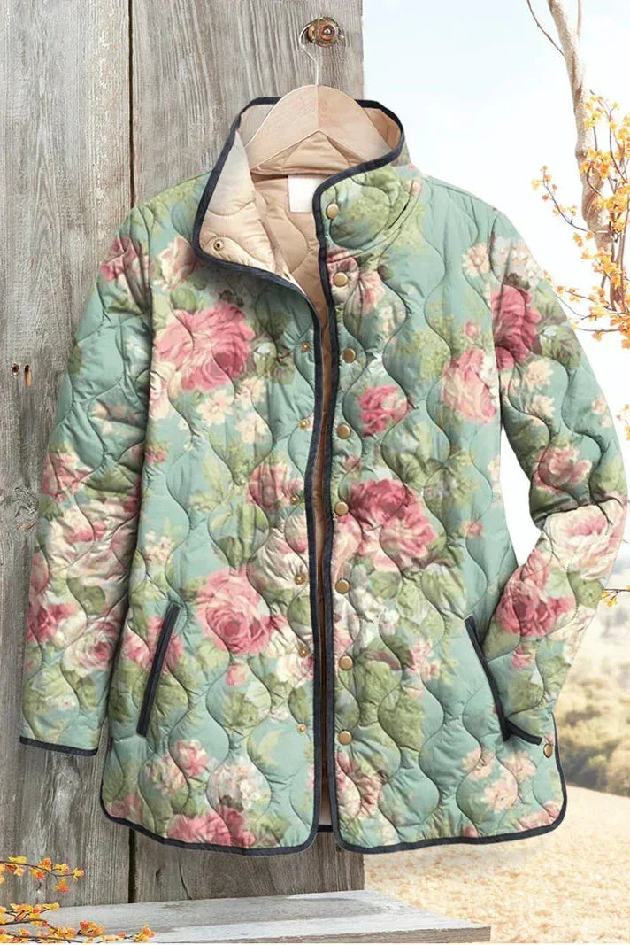 Gesa™ Steppjacke in Salbei mit großen Rosen, Reißverschluss und Steppfutter