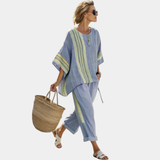 Tess | Elegante Haut in Lavendel und gestreifte Hose in Senfgelb