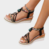Sandalen mit bequemer Sohle und Plattform