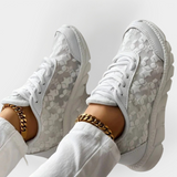 Luftige orthopädische Schuhe