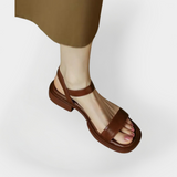 Niedrig geschnittene Leder-Sandalen