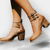 Bequeme Absatzsandalen