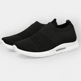 Sportliche Schuhe mit Dämpfungstechnologie
