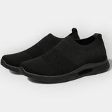 Sportliche Schuhe mit Dämpfungstechnologie