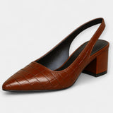 Schuhe mit luxuriösen Details