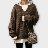 Pullover aus grob gestricktem Material mit Zopfmuster