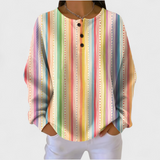 Pullover mit vertikalen Regenbogenstreifen, Knopfleiste und Rundhalsausschnitt
