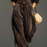 Jeanne | Der Look Lounge Chic