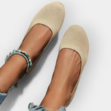 Einfache Sandalen im eleganten Stil