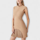Élise - Mini-Kleid mit von der Armee inspiriertem Patchwork und hohem Kragen
