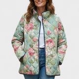 Gesa™ Steppjacke in Salbei mit großen Rosen, durchgehender Reißverschluss vorn