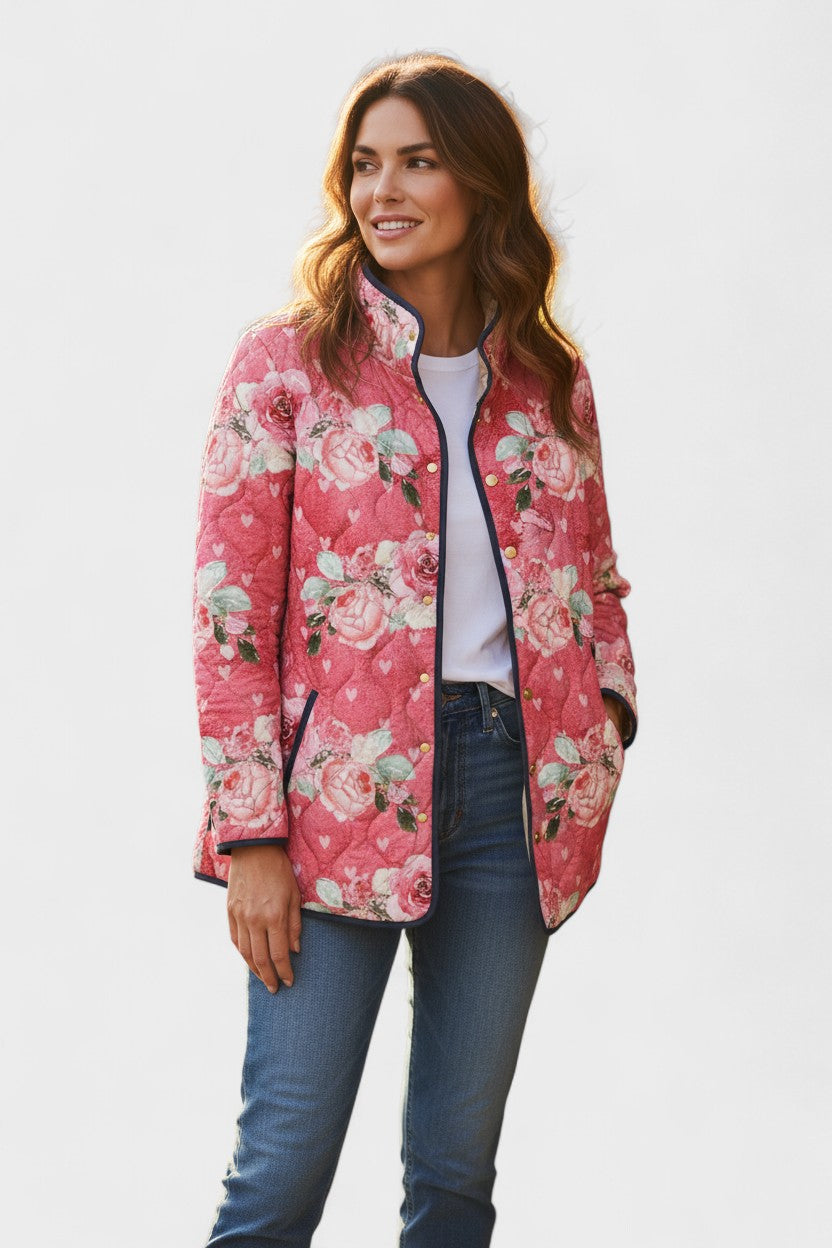 Sieglinde™ Steppjacke mit Rosenmuster in Beere, durchgehender Frontreißverschluss