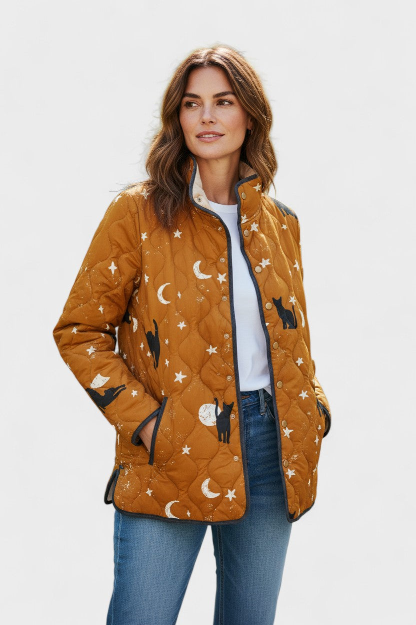 Wibke™ Steppjacke in Braun mit Katzen- und Mondmuster, Reißverschluss und Stehkragen